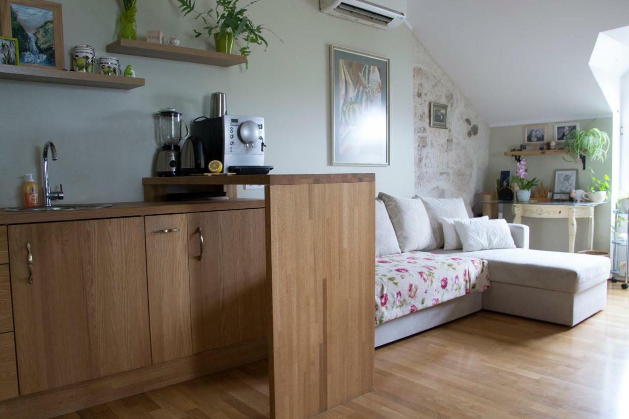 Kuressaare Romantic Apartment Exterior foto